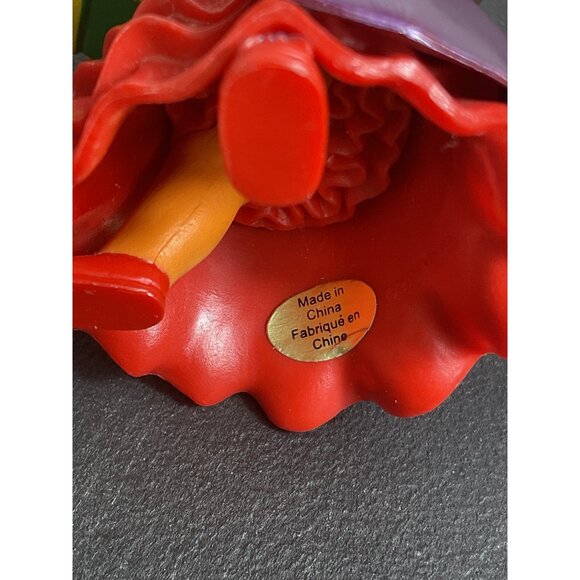 Dora The Explorer Christmas Ornament Figurine Holding Gift - Picture 3 of 3